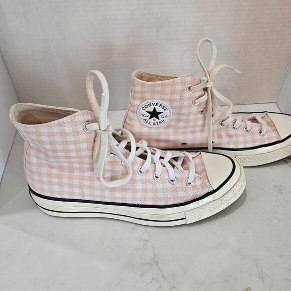 Women's Converse "Chuck Taylor" High Tops, Size 7 - Picture 1 of 12